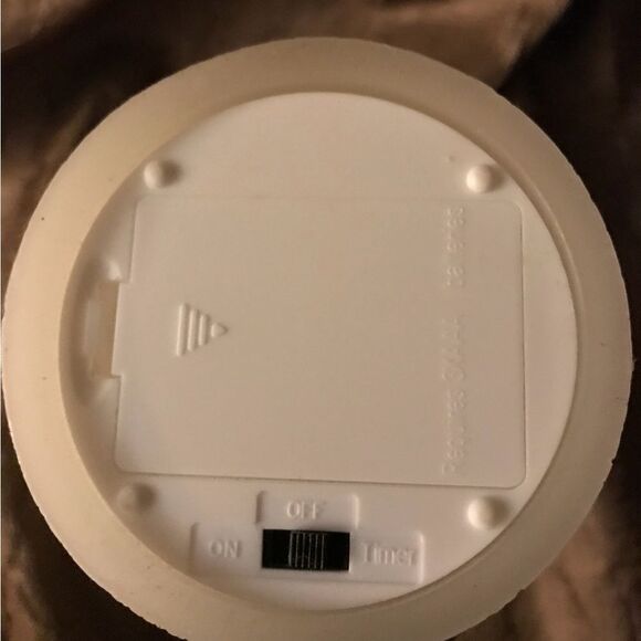 Zodiac Pillar Real Wax Flameless Candle with Timer - Picture 5 of 5